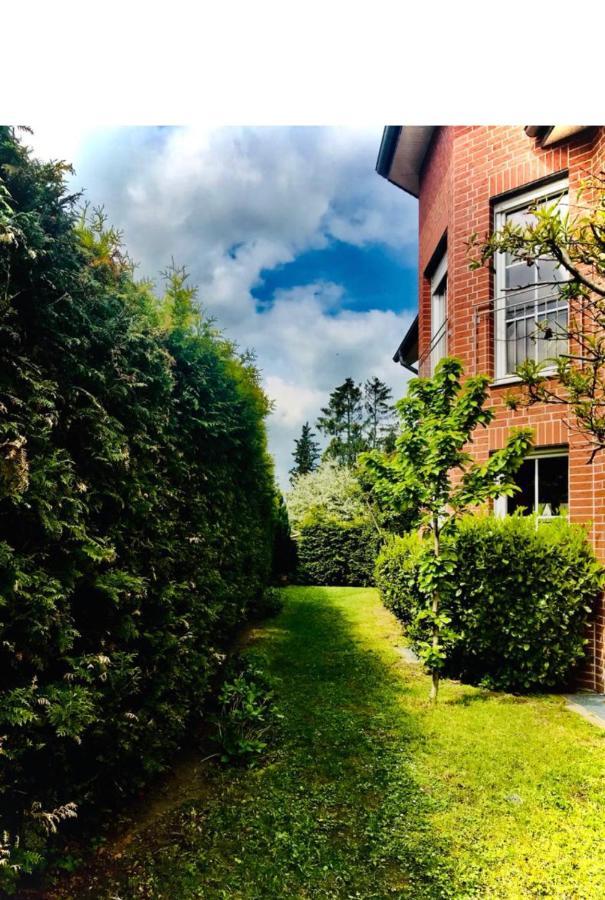 Grosses 4 Zimmer Apartment Naehe Messe Hannover Exterior photo